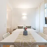 Beplace In De Amicis Appartement