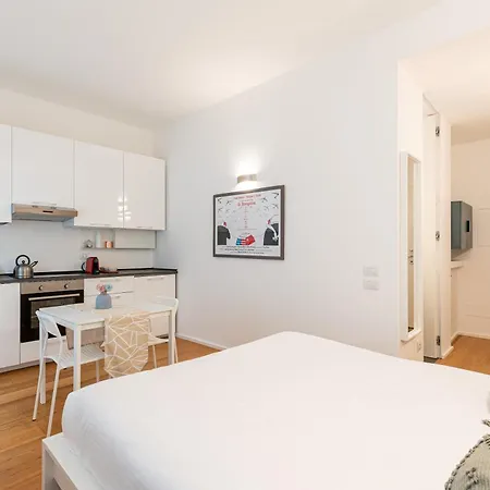 Beplace In De Amicis Appartement
